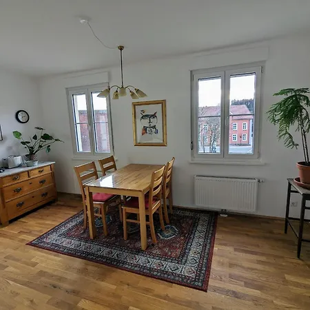 In Alter Apartment